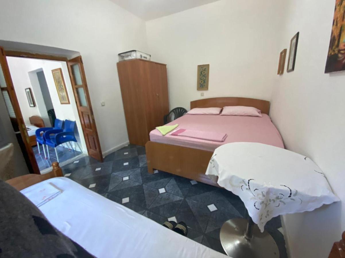 Eva Apartments Dhërmi Buitenkant foto